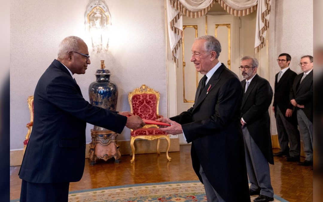 AMBASSADOR TARAKINIKINI PRESENTS HIS CREDENTIALS TO THE PRESIDENT OF THE PORTUGUESE REPUBLIC