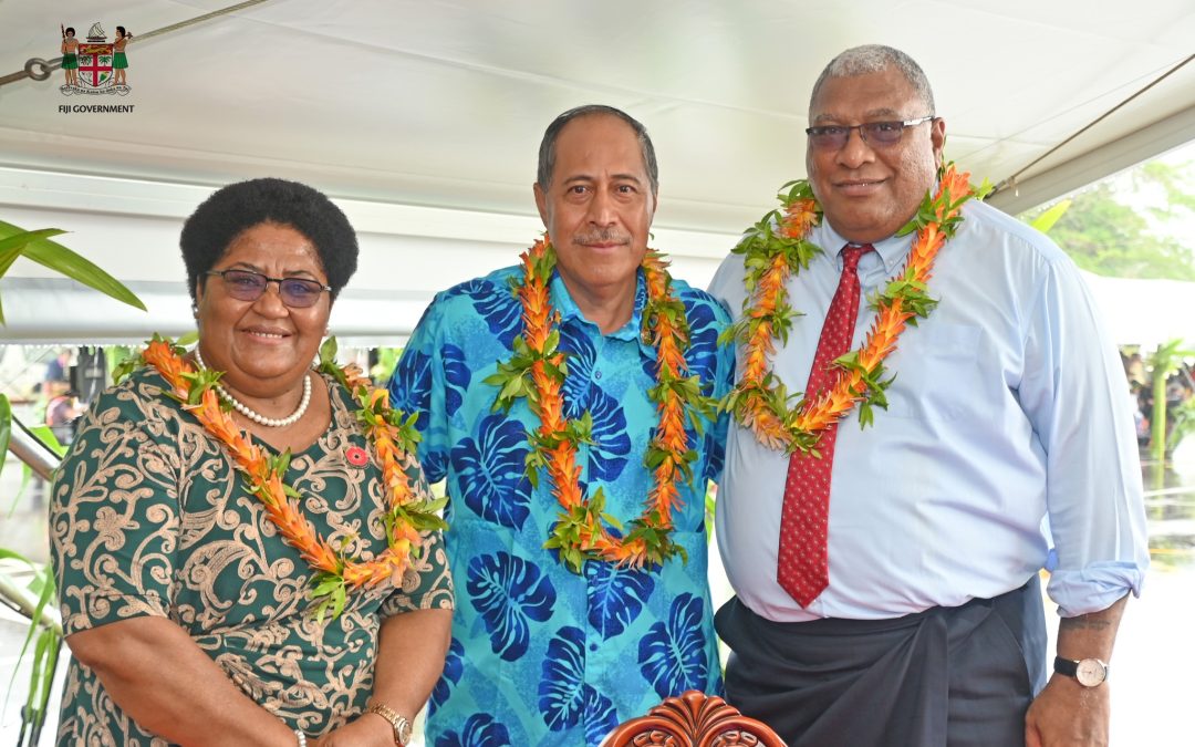 FIJI HEAD OF STATE CELEBRATES WITH NIUE