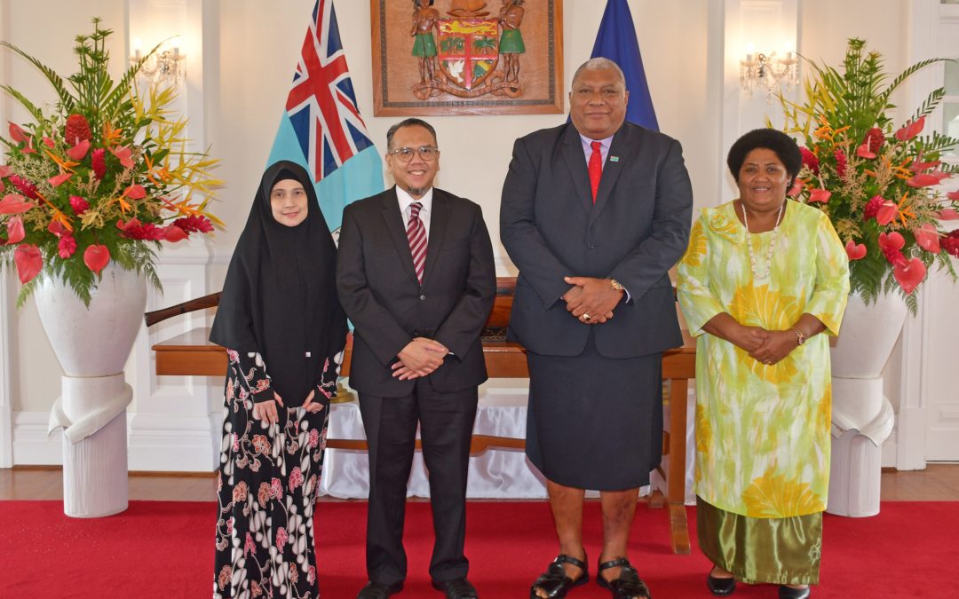 HEAD OF STATE RECEIVES FAREWELL COURTESY CALL