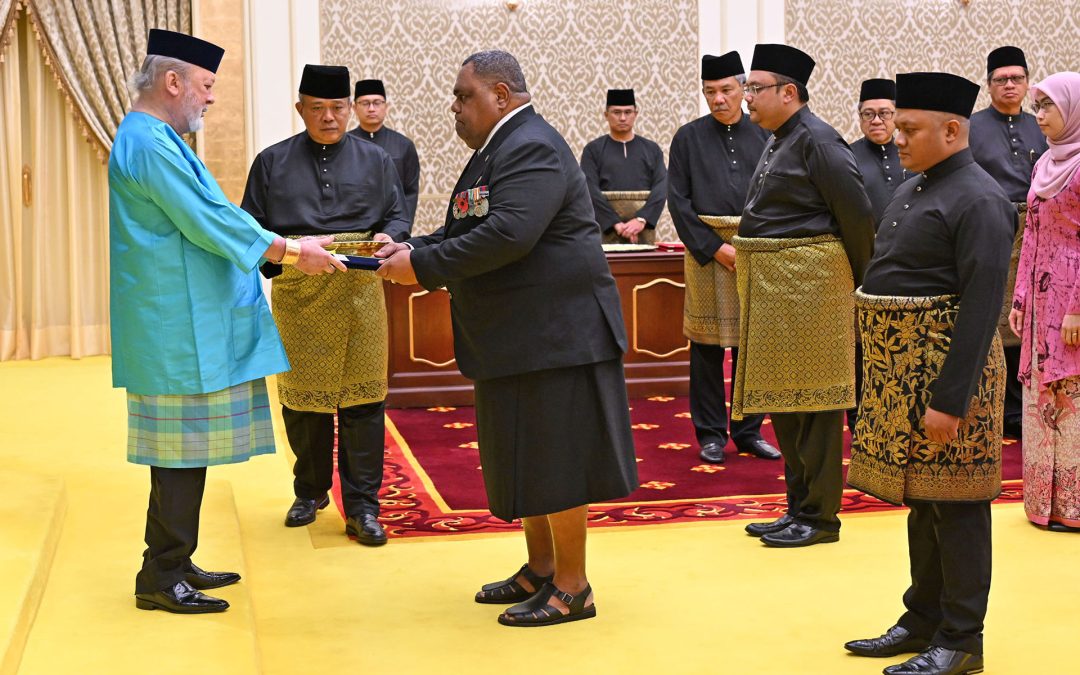HC CAUCAU PRESENTS HIS CREDENTIALS TO HIS MAJESTY, SULTAN IBRAHIM, KING OF MALAYSIA